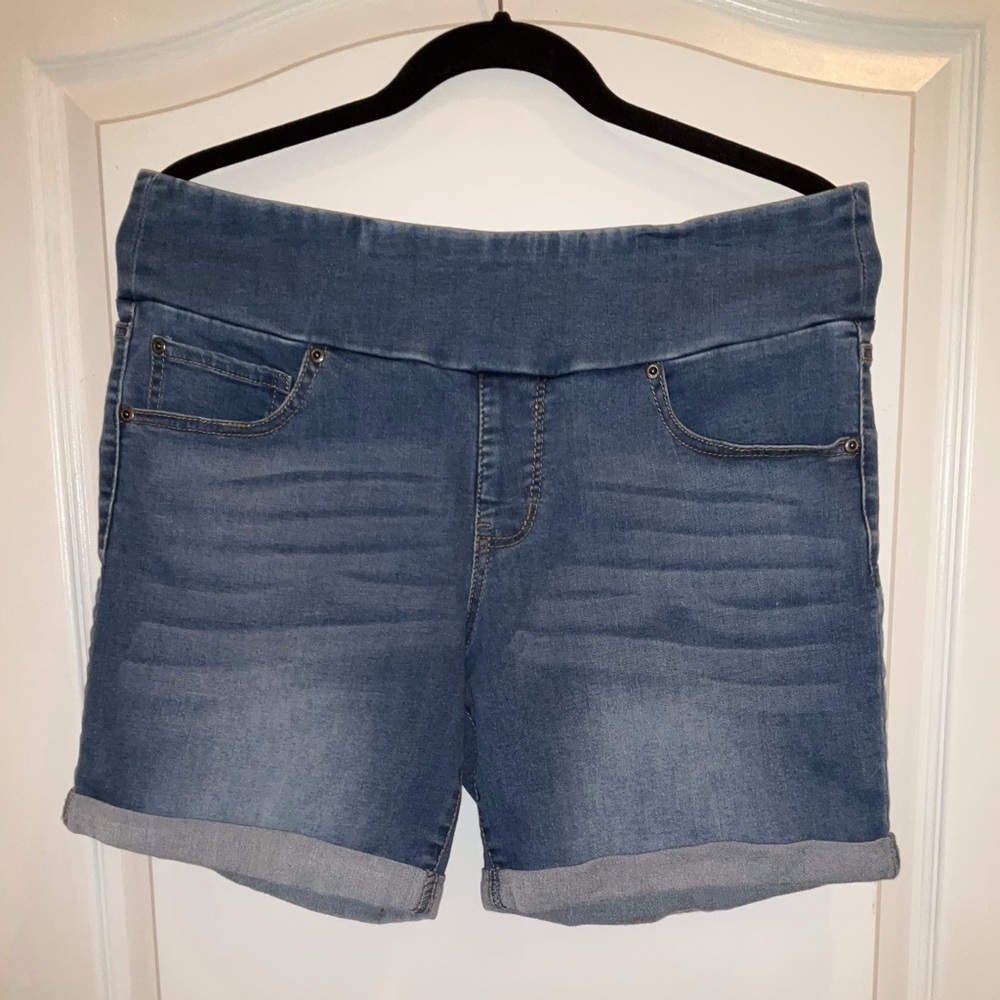 COUNTERPARTS Blue Jean Shorts, 12, Light-Medium Wash, Pull-On, w/ Roll-Up Cuffs